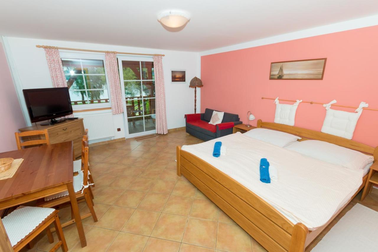 Apartments U Jezera Cerna Cerna v Posumavi Luaran gambar